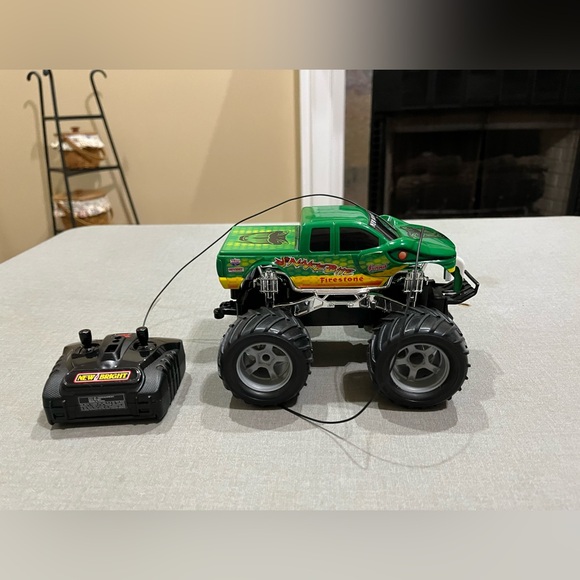 RC Monster Truck Toy (Untested Condition) - Picture 7 of 7